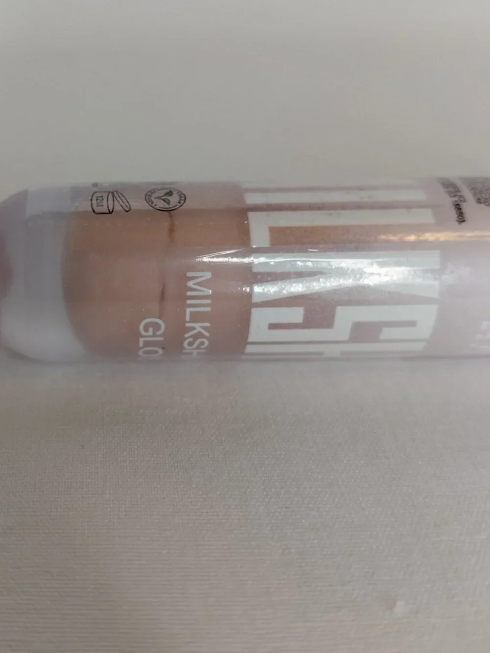 S.HE Makeup - Milkshake Lip Gloss - Strawberry
